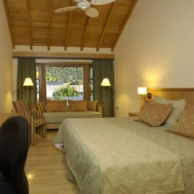 Hotel Y Cabanas Le Village San Martín de los Andes Exterior photo