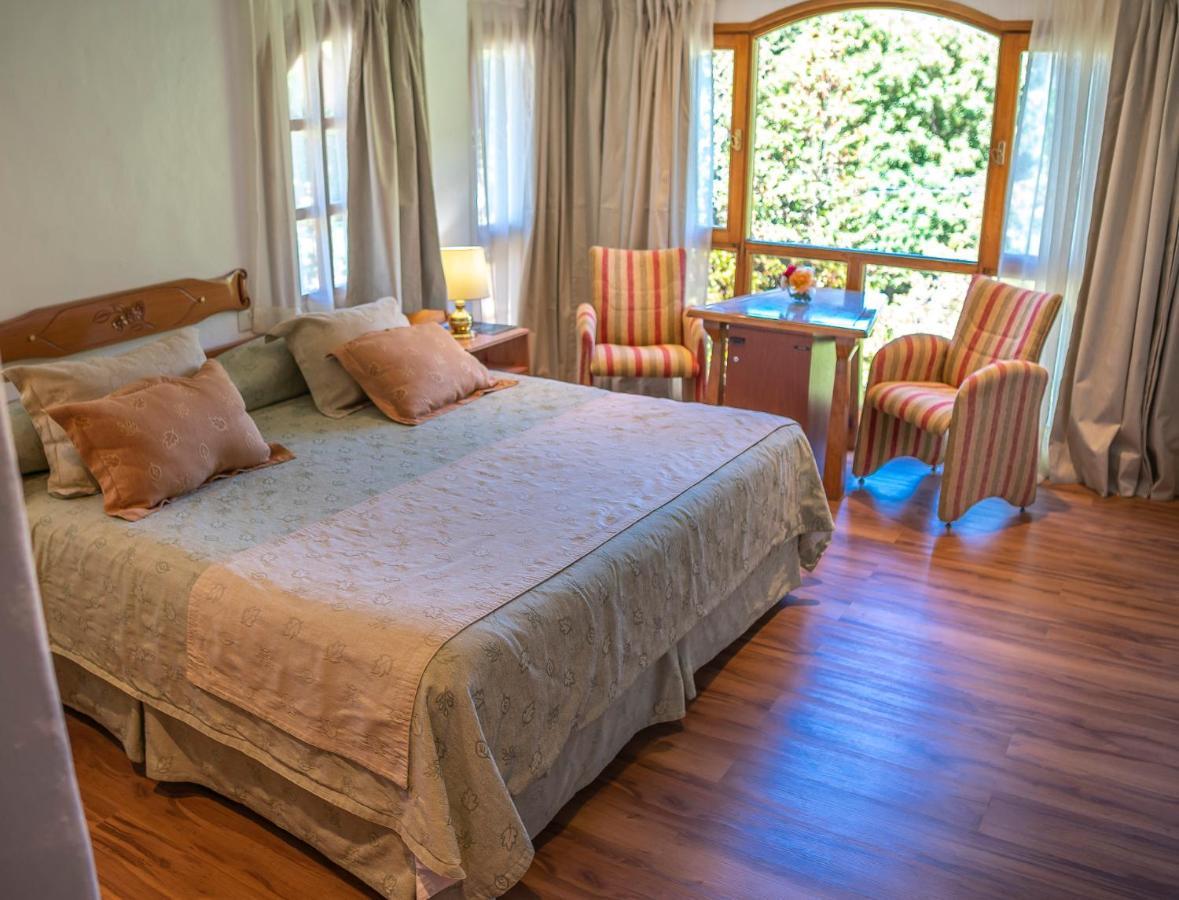 Hotel Y Le Village 3*
